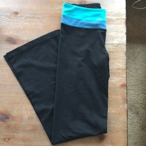 Lululemon yoga pants